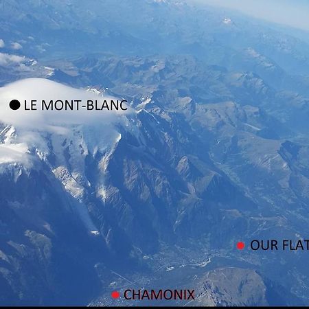 אוש Spacious And Stylish Flat At The Foot Of The Mont-Blanc Ideal For Ski In Ski Out מראה חיצוני תמונה