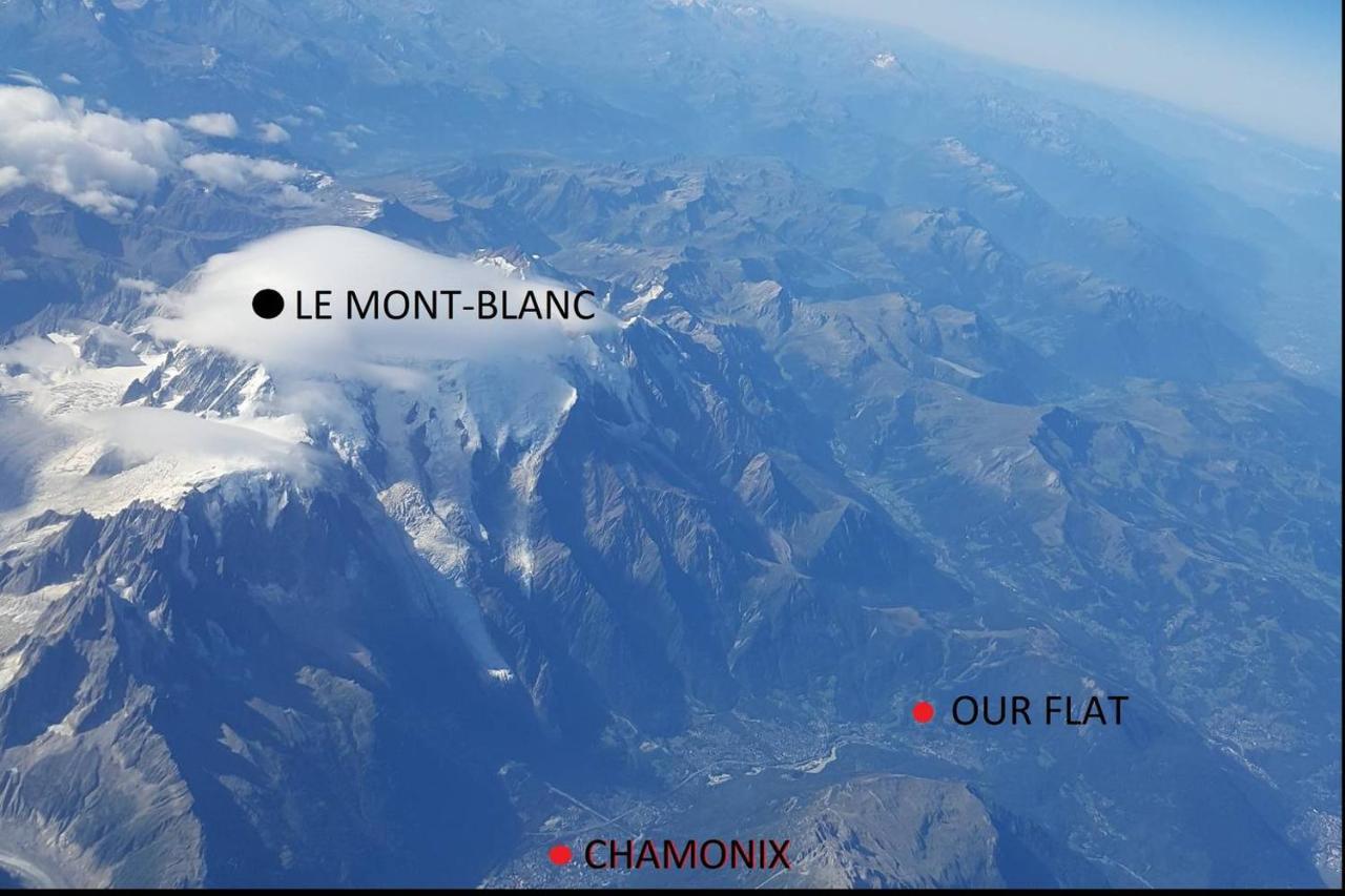 אוש Spacious And Stylish Flat At The Foot Of The Mont-Blanc Ideal For Ski In Ski Out מראה חיצוני תמונה