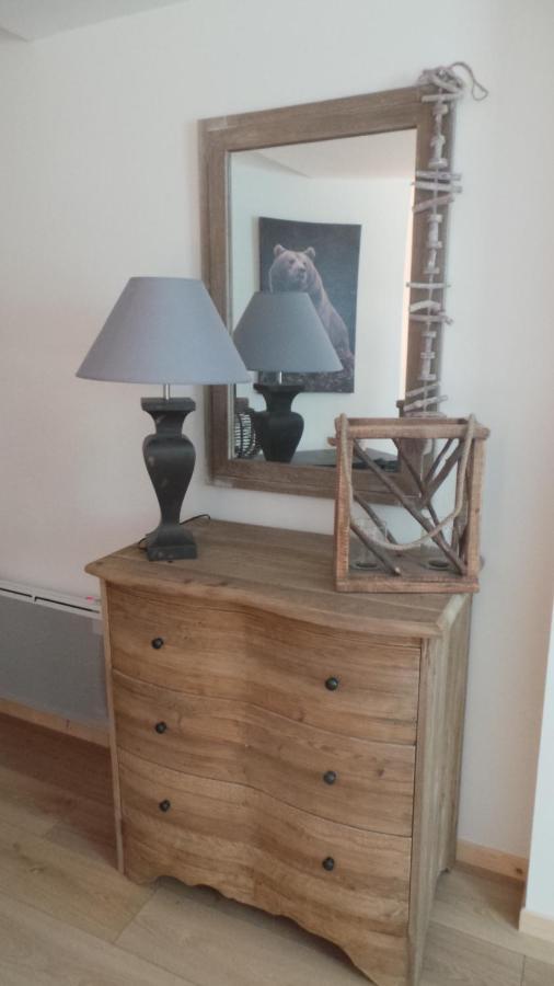 אוש Spacious And Stylish Flat At The Foot Of The Mont-Blanc Ideal For Ski In Ski Out מראה חיצוני תמונה